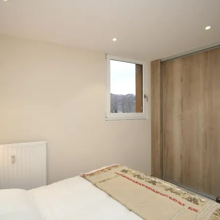 Splendide T3 Avec Terrasse Et Garage Au Mont-dore, Idealement Situe Proche Thermes - Fr-1-608-24